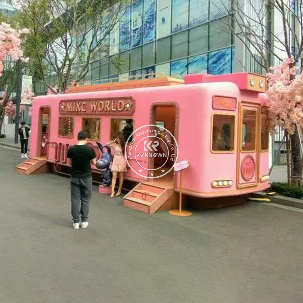 Street Food Snacks - Fully Equipend Catering Street Food Trailer